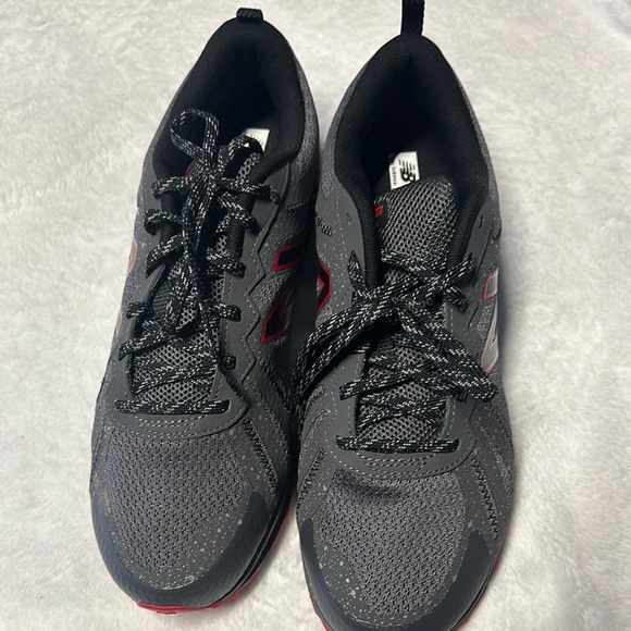 New Balance Athletic Shoes in Gray and Red - Picture 2 of 6